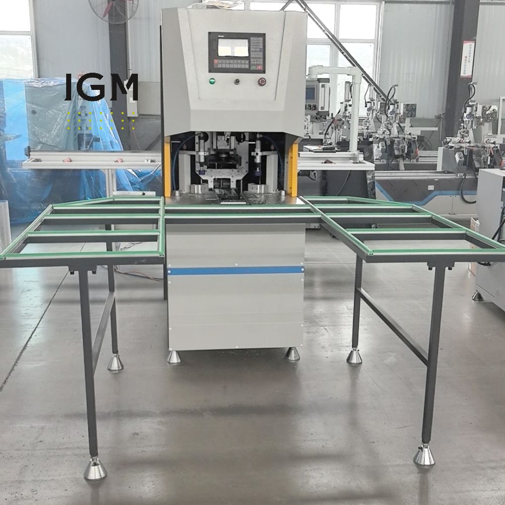 SQJ03-CNC Máquina automática de limpieza de ventanas UPVC CNC