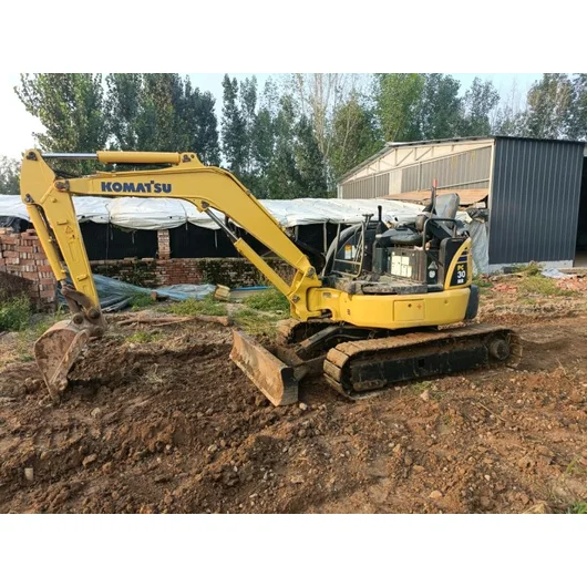 Komatsu PC30MR-3