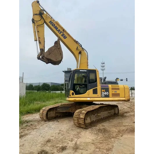 Komatsu PC240LC-8