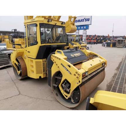 BOMAG  BW203 AD-4 S55