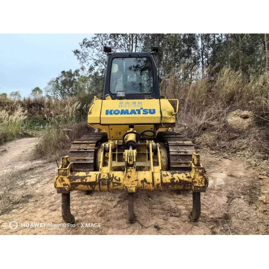 Komatsu D85ESS-2