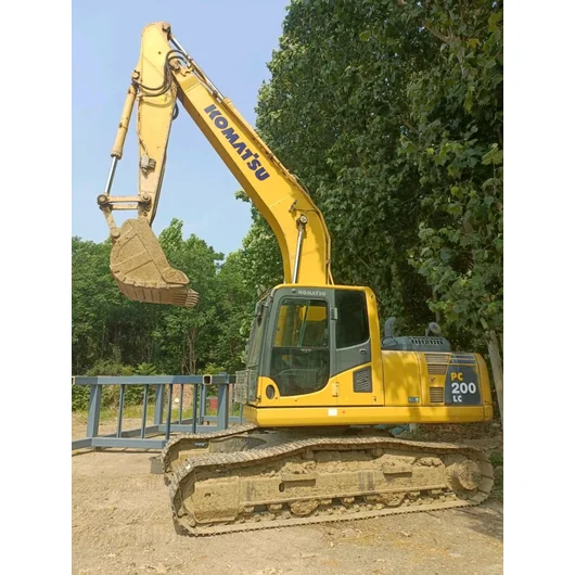 Komatsu PC200LC-8M0