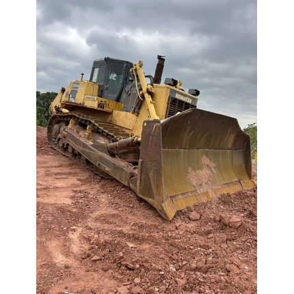 Komatsu D375A-5