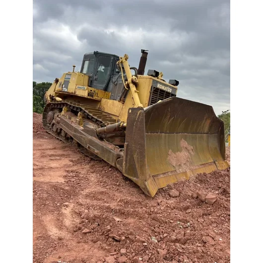 Komatsu D375A-5