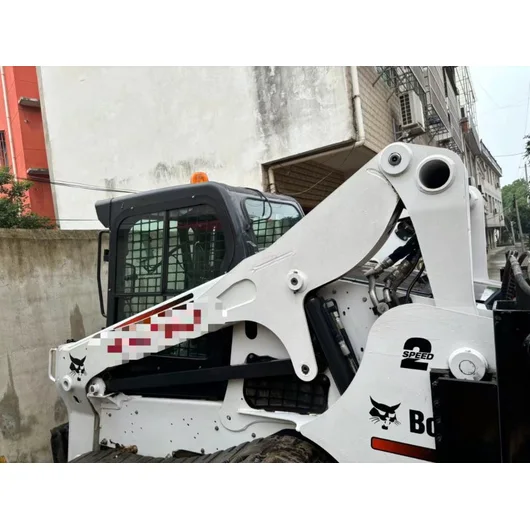 Bobcat T770