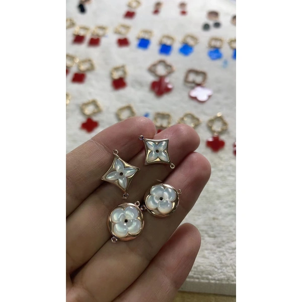 Tiger's eye, malachite, shell ,onyx stone