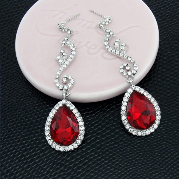 Accessories source factory European and American fashion simple women's rose earrings personality diamond earrings small jewelry erj07