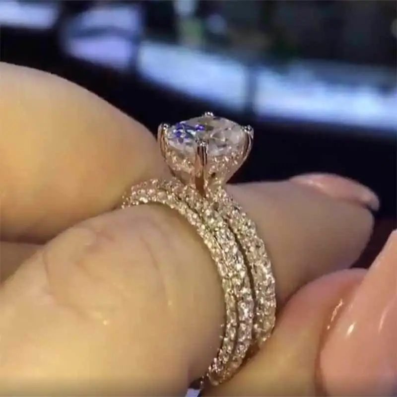 Hot selling diamond oval four claw princess copper ring European and American fashion engagement proposal ring for women