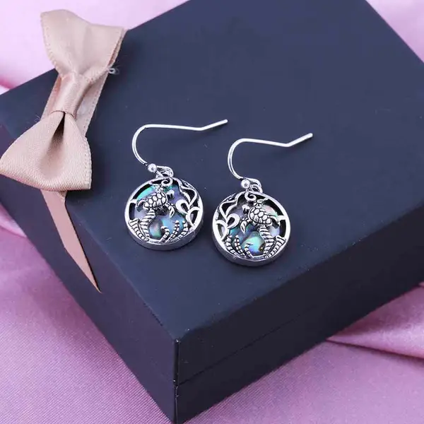 New creative beach style women's colorful shell earrings copper plated ancient silver earrings wholesale