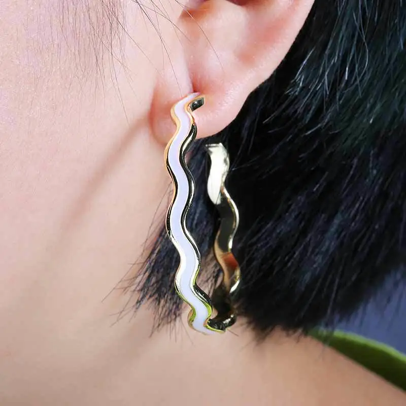  Hot recommendation: Korean Dongdaemun all-match water ripple earrings for women, wave pattern earrings, trendy jewelry