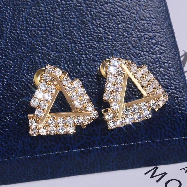 Hot selling earrings with copper and crystal, elegant and versatile triangular earrings, popular female jewelry