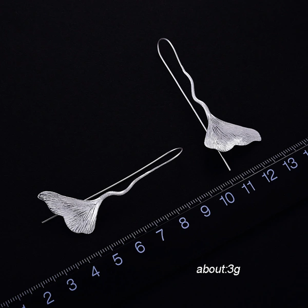 European and American hot selling new creative fashion elegant shape ginkgo leaf earrings for women natural all-match long earrings