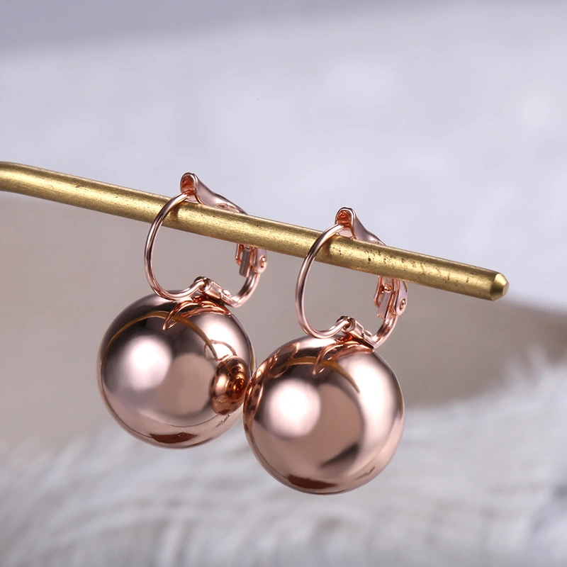 Korea's hot-selling creative, simple and exquisite spherical earrings, European and American temperament, the same style as the Internet celebrity women