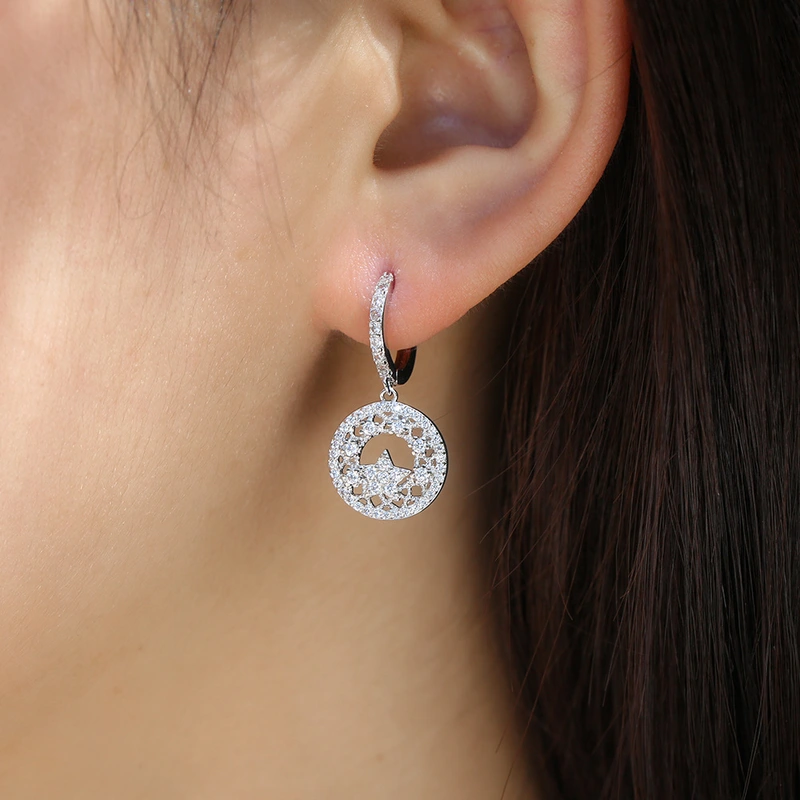  Korean jewelry hot selling new Korean style fashion hollow carved zirconium diamond earrings earrings source factory