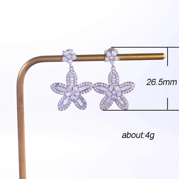   Hot selling new Korean sweet temperament girls full zircon flower earrings earrings high-end jewelry