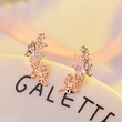   Hot selling small fresh campus style butterfly earrings with the same fashion trend earrings
