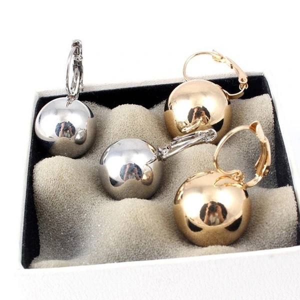 Korea's hot-selling creative, simple and exquisite spherical earrings, European and American temperament, the same style as the Internet celebrity women