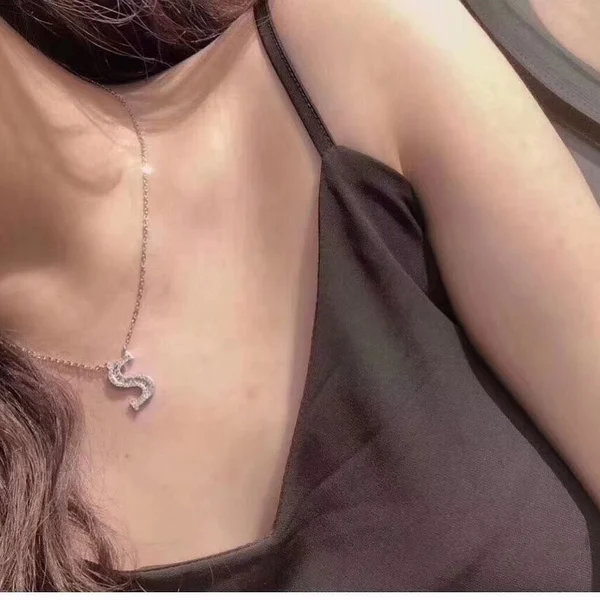 Surname letter pendant 26 English letters AZ adjustable necklace women's same style clavicle chain nkp44