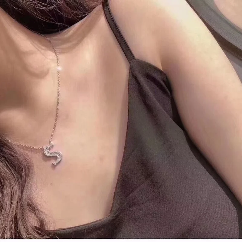 Surname letter pendant 26 English letters AZ adjustable necklace women's same style clavicle chain nkp44