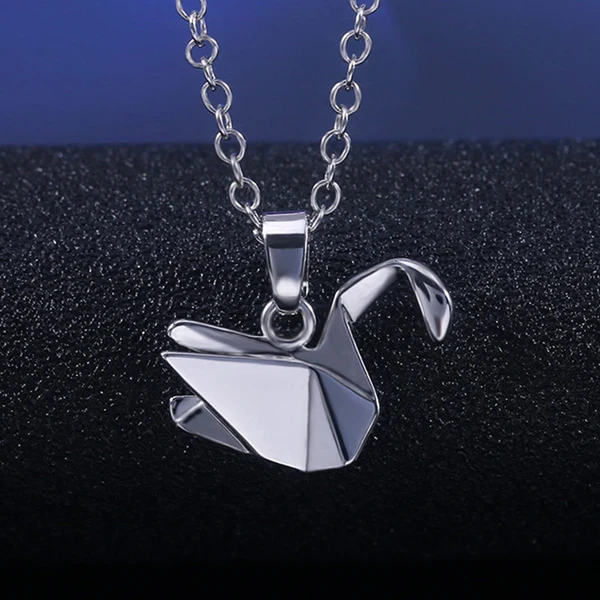   Hot selling new Korean creative thousand paper crane short clavicle necklace for women all-match fashion accessories