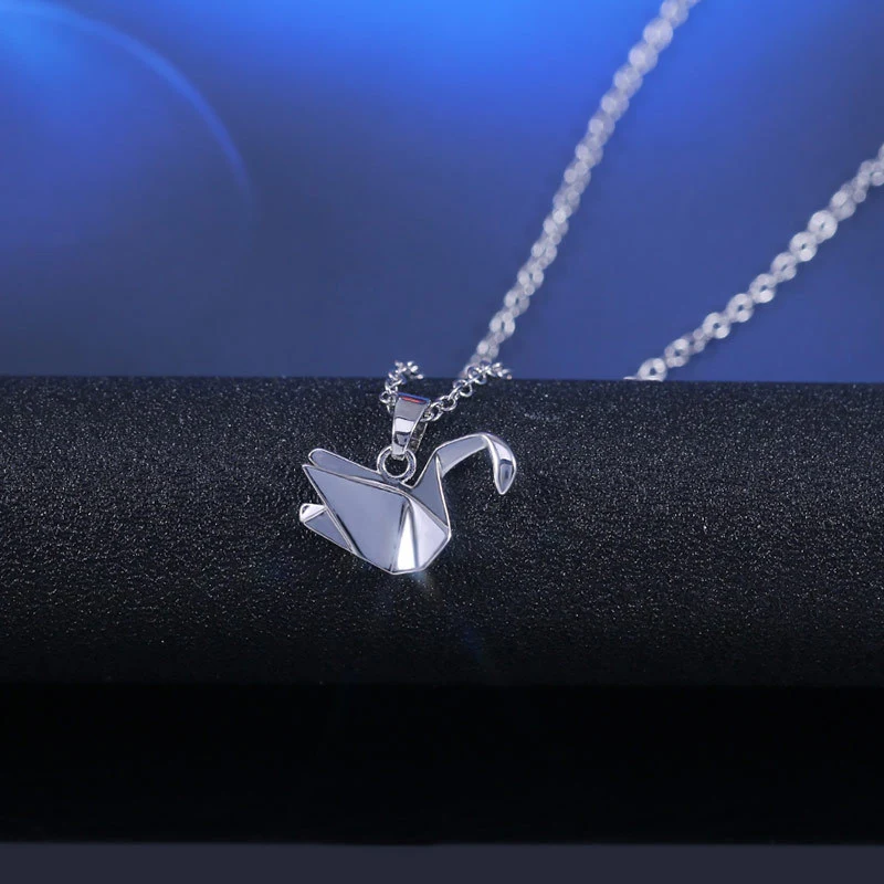   Hot selling new Korean creative thousand paper crane short clavicle necklace for women all-match fashion accessories
