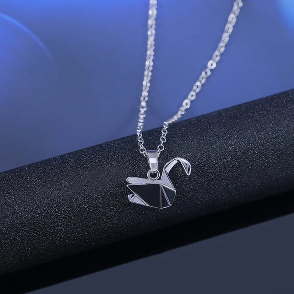   Hot selling new Korean creative thousand paper crane short clavicle necklace for women all-match fashion accessories