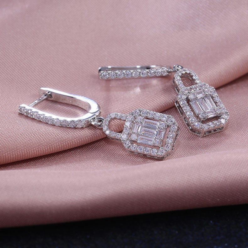  Love lock T square zircon exquisite ladies earrings group inlaid zircon love lock simple earring jewelry