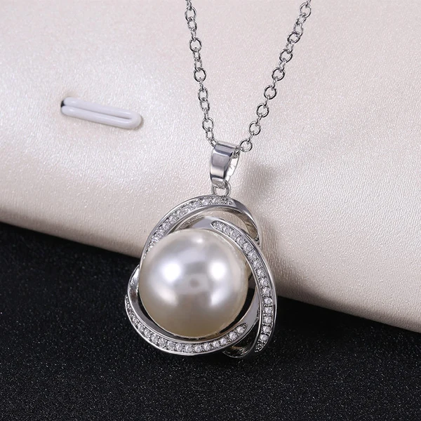 European and American hot selling new fashion simple artificial pearl flower necklace women's zircon jewelry spot