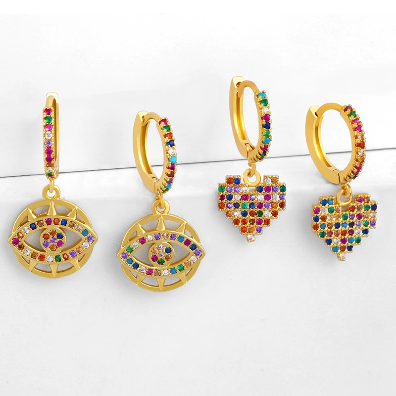 Clearance online celebrity European and American earrings for women hollow devil eye earrings peach heart love earrings wholesale ers04