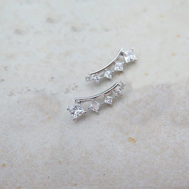 New style small fresh campus style simple square diamond earrings Internet celebrity same style fashion trend earrings