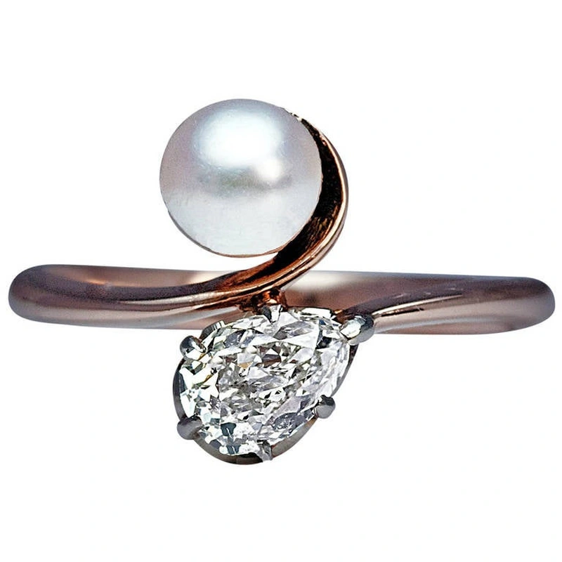 Hot-selling fashionable and unique women's ring with zircon imitation pearls, copper style simple ring jewelry