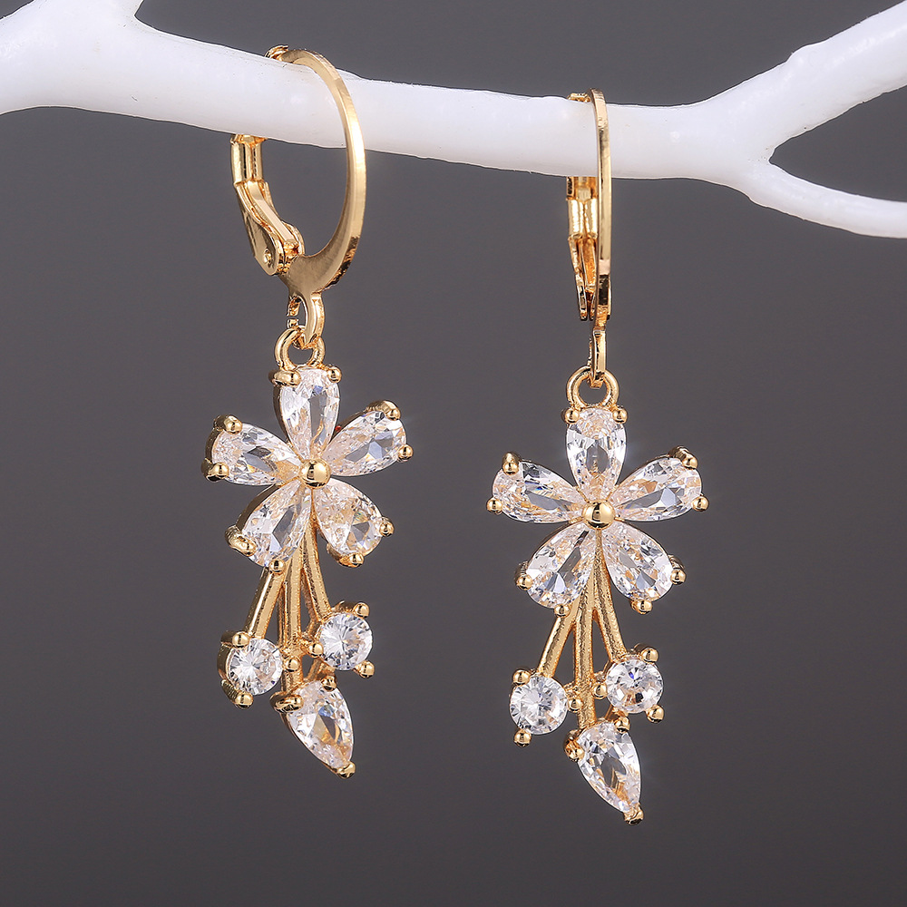 E-commerce European and American fashion OL women's floral earrings copper inlaid zircon electroplated earrings wholesale