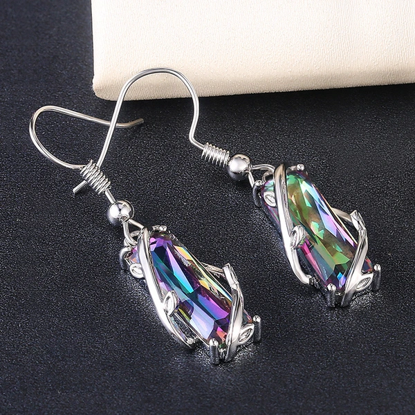 Creative hot-selling European and American colored zircon geometric copper earrings for women, factory direct supply and wholesale