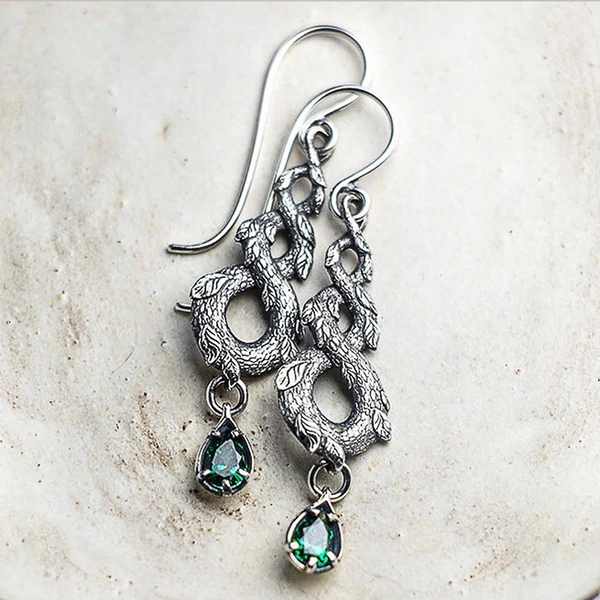    Hot sale on popular European and American women's personalized long earrings with diamonds