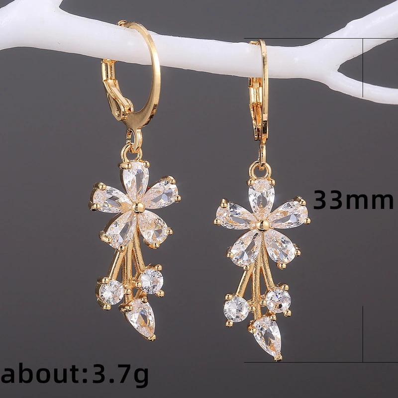 E-commerce European and American fashion OL women's floral earrings copper inlaid zircon electroplated earrings wholesale