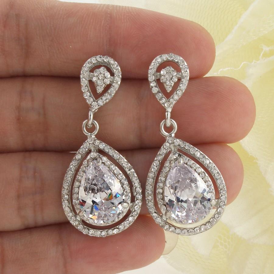   New e-commerce recommendation of exquisite and fashionable water drop women's earrings, European and American alloy earrings wholesale