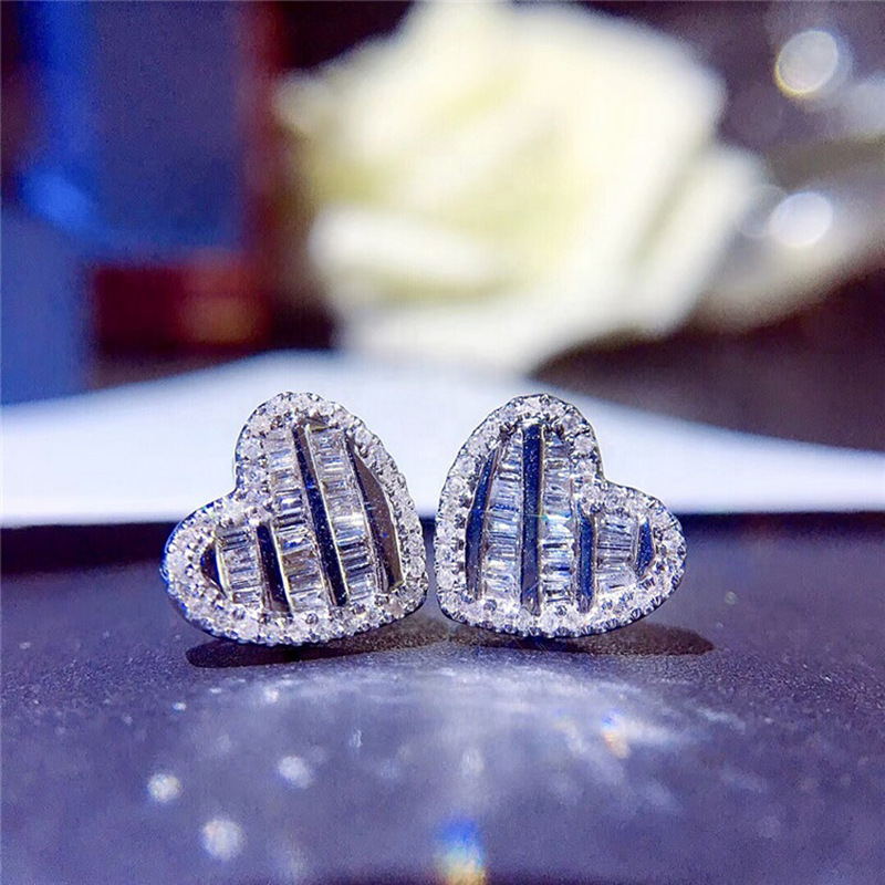   E-commerce new fashion OL micro-inlaid zircon heart earrings for women's engagement versatile earrings wholesale