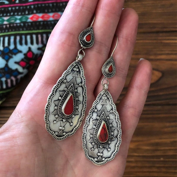  Jewelry hot sale retro style teardrop-shaped alloy women's earrings European and American earrings wholesale