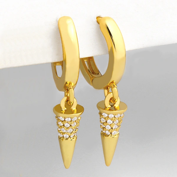 Clearance earrings European and American earrings women's versatile creative rivet conical earrings ear jewelry eru68