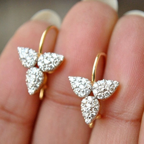 New hot selling ear clips personalized micro-inlaid zircon three-leaf ear hooks for women Japanese and Korean Internet celebrities same style earrings wholesale