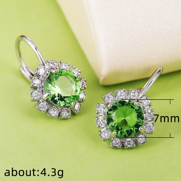 Hot Japanese and Korean exquisite women's earrings inlaid with zircon all-match ear clips student earrings wholesale direct sales