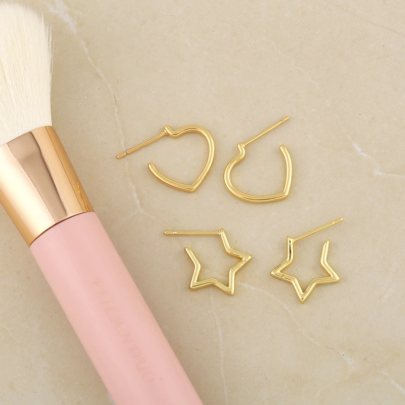 Clearance European and American five-pointed star earrings minimalist cold style metal love heart earrings female personality earrings erv11