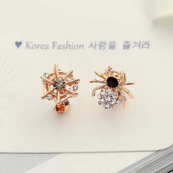 Korean style personalized rhinestone spider web earrings full of diamonds asymmetrical ear clip earrings new product manufacturers wholesale erj30