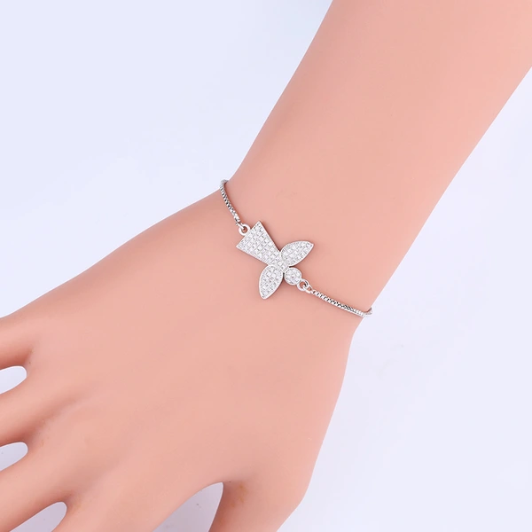 Fashionable and simple European and American angel wing bracelet copper zirconium micro-inlaid jewelry lovers jewelry bra35