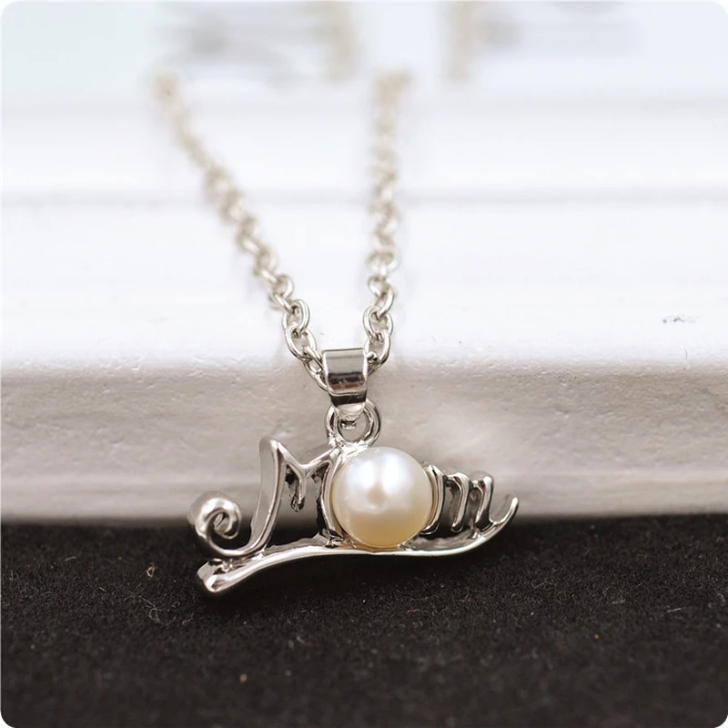 European and American mom pearl necklace (including chain) female new mother's birthday gift