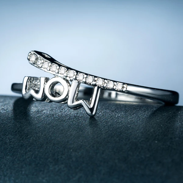   New MOM ring mother's birthday Mother's Day gift copper plated platinum inlaid zircon ring