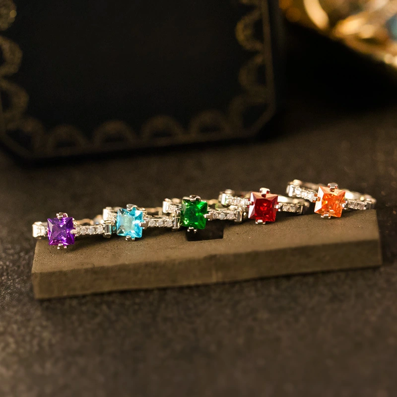  New wholesale European and American style retro ring copper plated silver square diamond zircon hollow scroll pattern jewelry