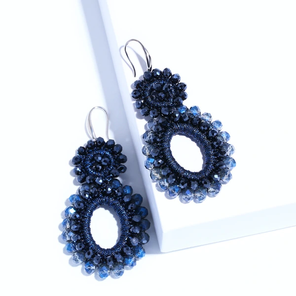 Factory direct sales of European and American creative personality bead earrings exquisite versatile fashion women's earring accessories erm94
