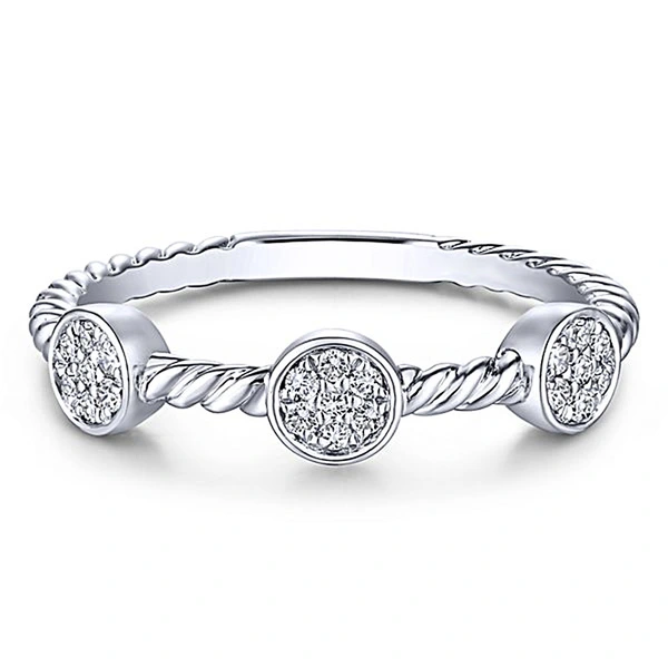 New arrival, new style, micro inlaid zircon twist ring, simple and fashionable women's ring, hand jewelry wholesale