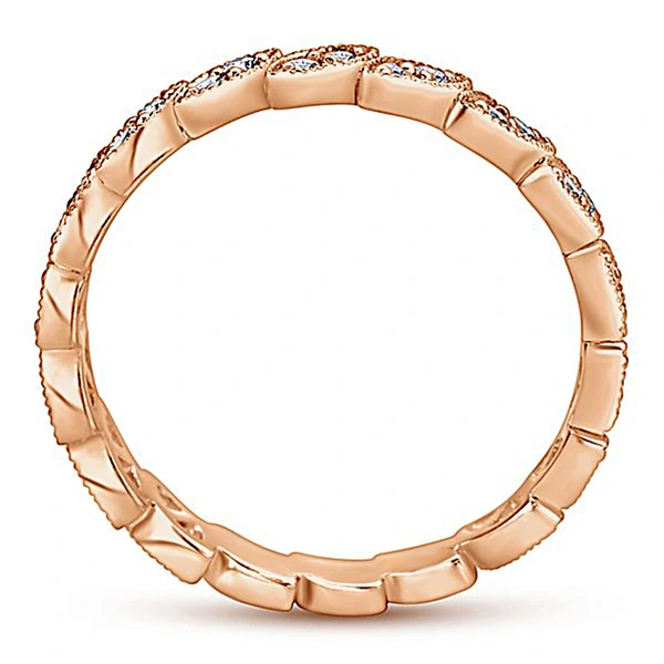 New ring European and American creative leaf-shaped zircon ring female party travel tail ring